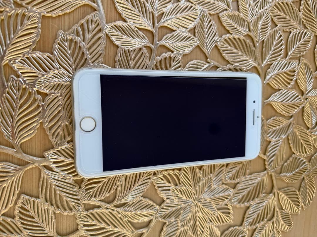 iPhone 8 Plus 美品　バッテリー100%